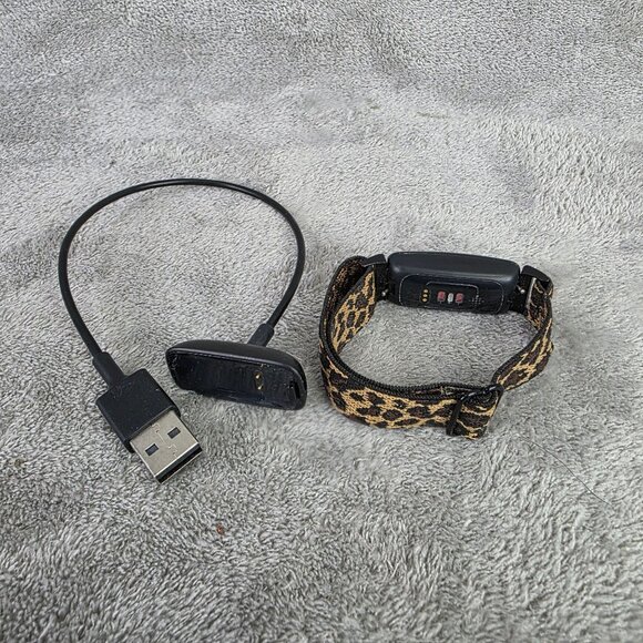 Fitbit Inspire 2 Heart Rate Health & Fitness Tracker Watch Animal Print Band - Picture 5 of 5